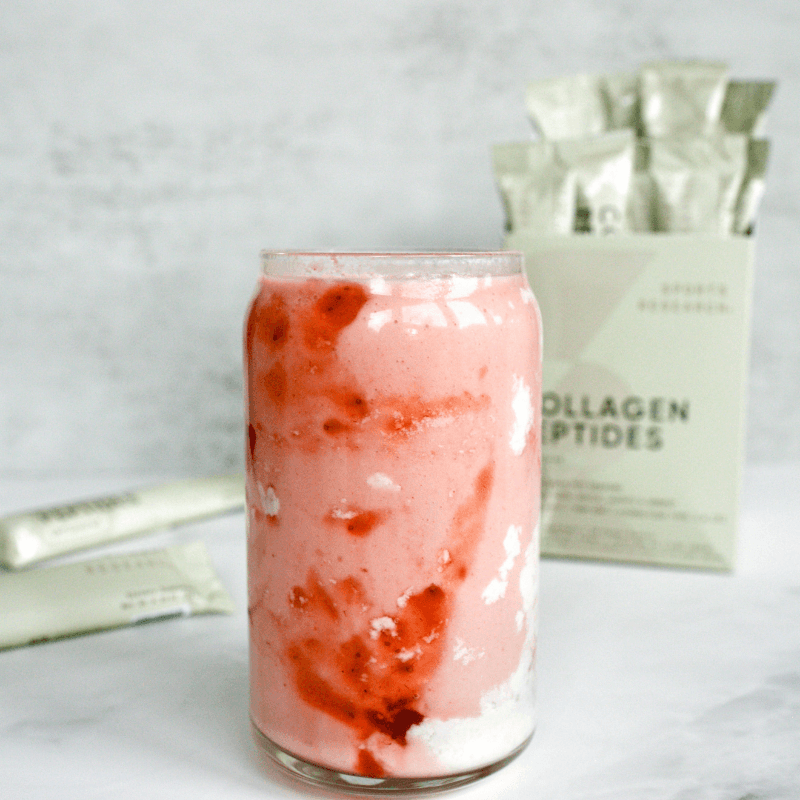 Strawberry Glaze Smoothie with Collagen